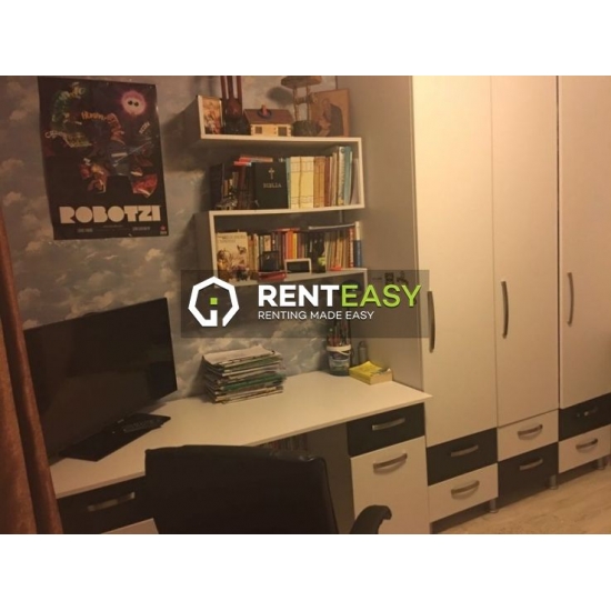 De inchiriat ! Apartament cu trei camere in zona Podu Ros