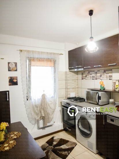 Apartament cu 2 camere de inchiriat situat in zona Podul de Fier