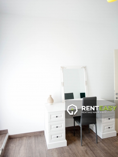 Penthouse cu 3 camere situat in Newton Residence