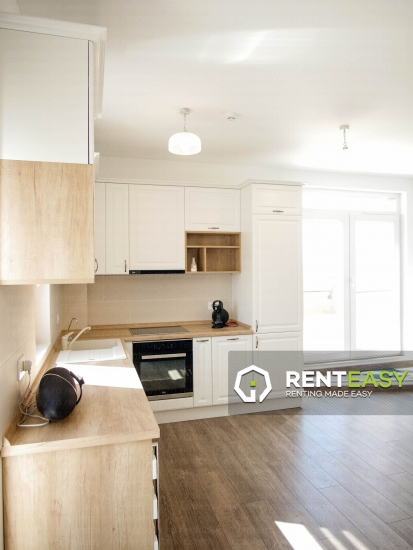Penthouse cu 3 camere situat in Newton Residence