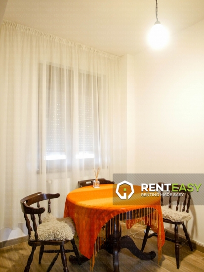 De inchiriat ! Apartament cu trei camere situat in zona Copou - Liceul Negruzzi