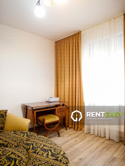 De inchiriat ! Apartament cu trei camere situat in zona Copou - Liceul Negruzzi