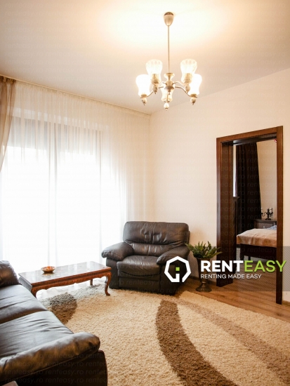 De inchiriat ! Apartament cu trei camere situat in zona Copou - Liceul Negruzzi