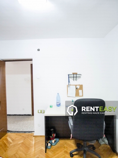De inchiriat ! Apartament cu trei camere situat pe Bulevardul Independentei