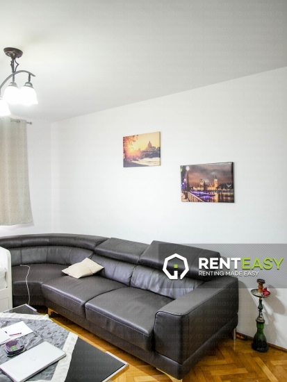 De inchiriat ! Apartament cu trei camere situat pe Bulevardul Independentei