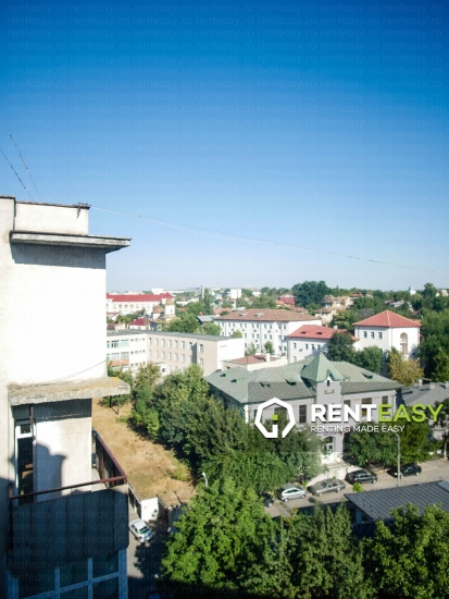 De inchiriat ! Apartament cu 3 dormitoare situat pe Bulevardul Independentei