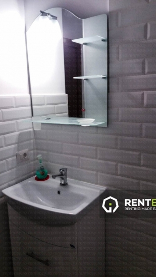 Prima inchiriere!Apartament cu 3 camere situat in zona Garii