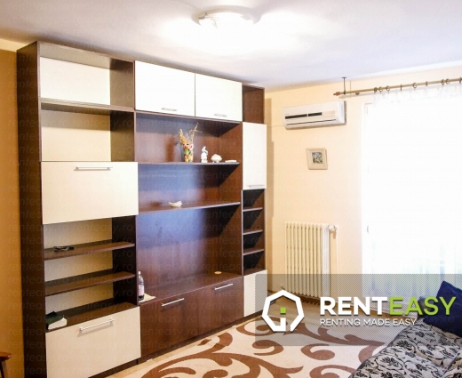 De inchiriat ! Apartament decomandat cu trei camere situat in zona Piata Unirii
