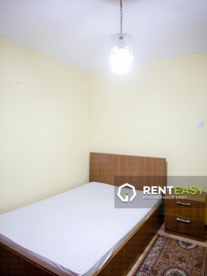 De inchiriat ! Apartament decomandat cu trei camere situat in zona Piata Unirii