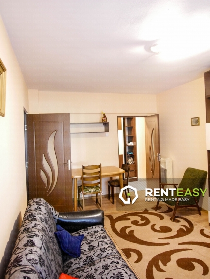 De inchiriat ! Apartament decomandat cu trei camere situat in zona Piata Unirii
