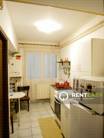 De inchiriat ! Apartament decomandat cu trei camere situat in zona Piata Unirii
