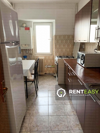 Apartament cu 3 camere situat pe Bulevardul Independentei, 600 euro
