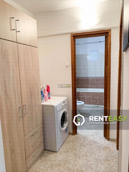 Apartament cu 3 camere situat pe Bulevardul Independentei, 600 euro