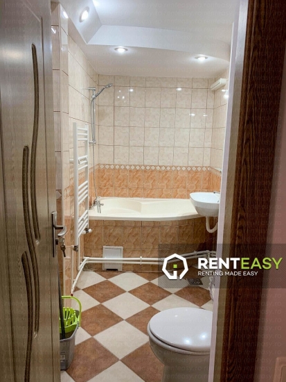 De inchiriat apartament 3 camere, Piata Unirii