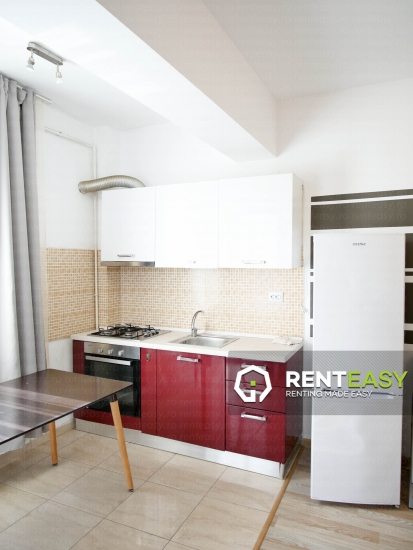 De inchiriat! Apartament 2 camere, zona Palas.
