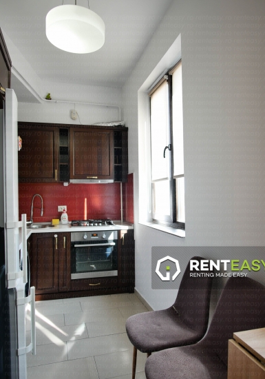 De inchiriat! Apartament 3 camere pe Independentei.