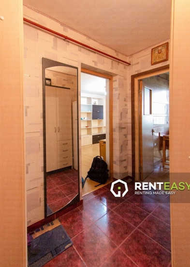 De inchiriat! Apartament 2 camere, zona Podu Ros.