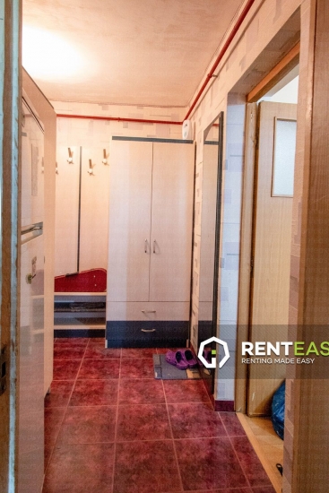 De inchiriat! Apartament 2 camere, zona Podu Ros.