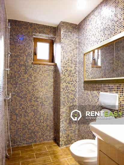 De inchiriat! Apartament 3 camere zona Nicolina.