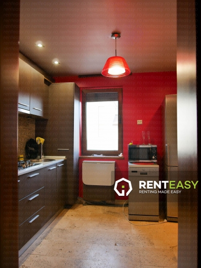 De inchiriat! Apartament 3 camere zona Nicolina.