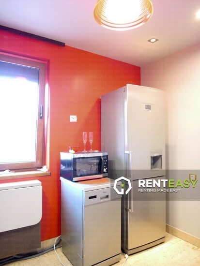 De inchiriat! Apartament 3 camere zona Nicolina.