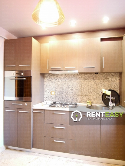 De inchiriat! Apartament 3 camere zona Nicolina.