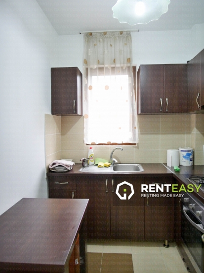 De inchiriat! Apartament 3 camere zona Pacurari.