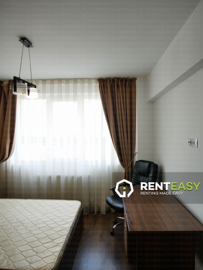 De inchiriat! Apartament 3 camere, zona Piata Unirii.