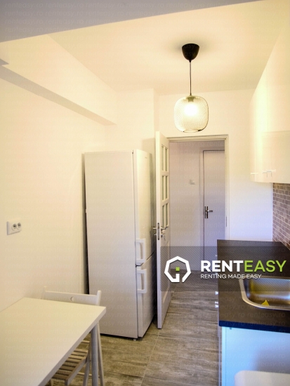 De inchiriat! Apartament 2 camere zona Hala Centrala.
