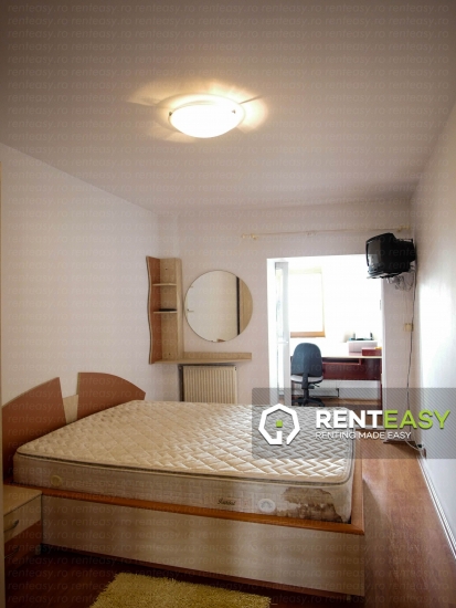 De inchiriat! Apartament 3 camere, zona Hala Centrala!