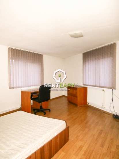 Casa cu 5 camere Podul de Fier - Statia Padurii