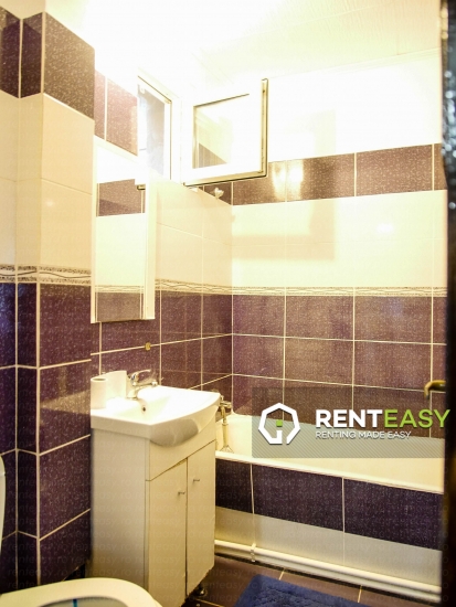 De inchiriat apartament cu 3 camere zona Piata-Unirii
