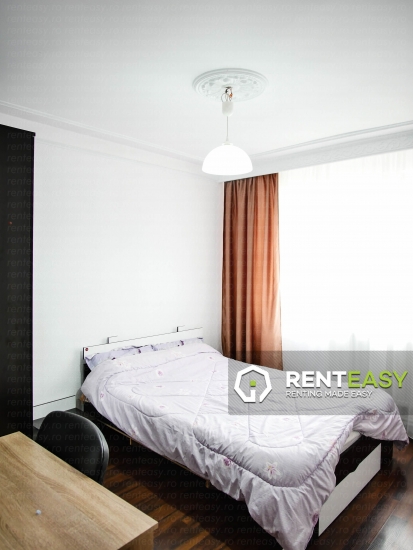 De inchiriat apartament cu 3 camere zona Piata-Unirii