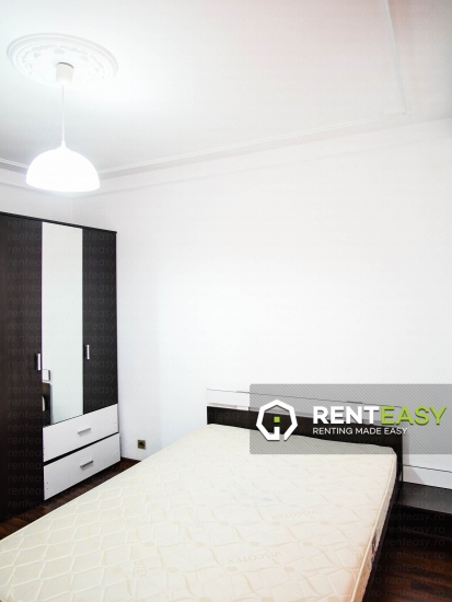 De inchiriat apartament cu 3 camere zona Piata-Unirii