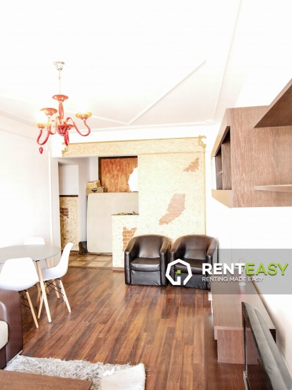 De inchiriat apartament cu 3 camere zona Piata-Unirii