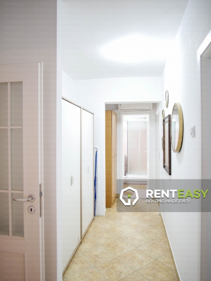 De inchiriat ! Apartament cu trei camere situat in Piata Unirii