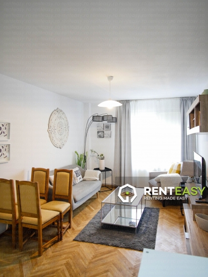 De inchiriat ! Apartament cu trei camere situat in Piata Unirii