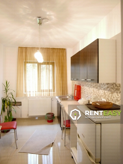Apartament cu doua camere de inchiriat situat in zona Cuza-Voda