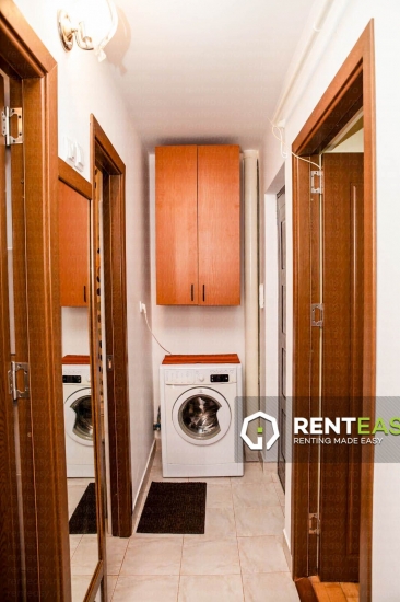 De inchiriat ! Apartament cu o camera situat in zona Podul de Fier