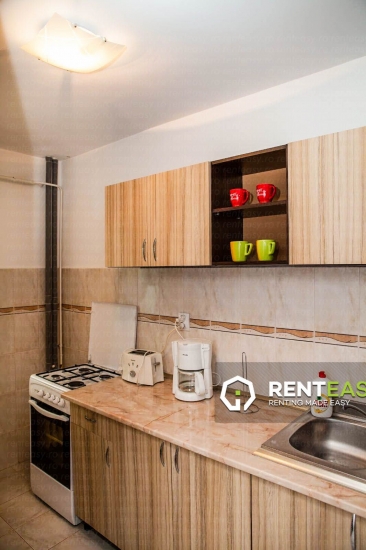 De inchiriat ! Apartament cu o camera situat in zona Podul de Fier