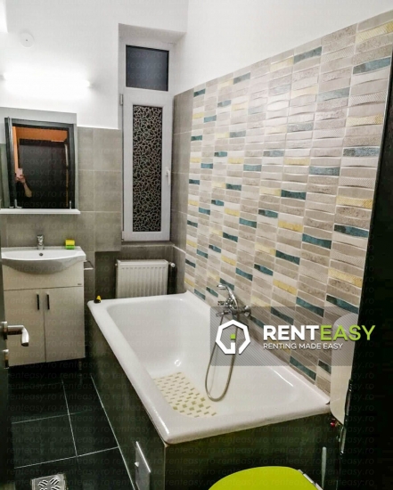 De inchiriat ! Apartament decomandat cu doua camere situat in zona Cuza-Voda