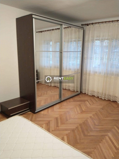 De inchiriat ! Apartament cu doua camere situat in zona Arcu