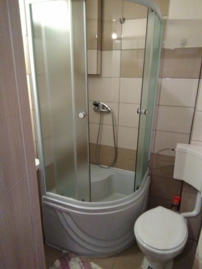 De inchiriat ! Apartament cu o camera situat in zona Podu Ros