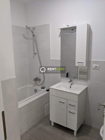 Prima inchiriere!Apartament cu 3 camere in bloc nou situat in zona Bucsinescu