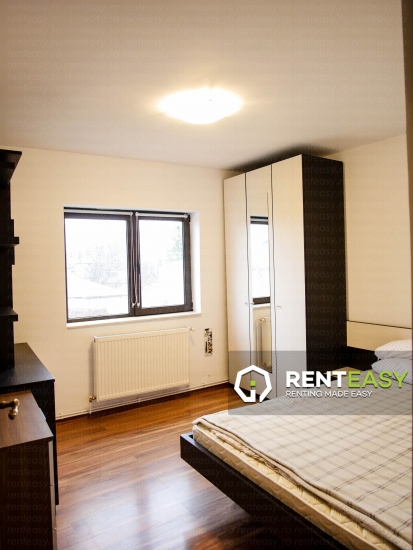 De inchiriat! Apartament cu trei camere situat in zona UMF