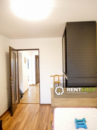 De inchiriat! Apartament cu trei camere situat in zona UMF