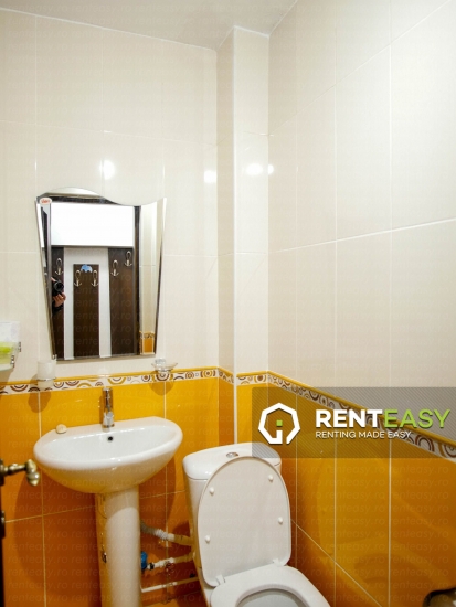 De inchiriat! Apartament cu trei camere situat in zona UMF