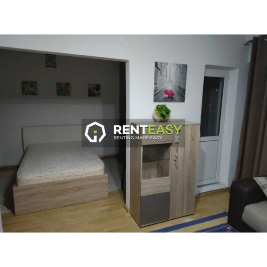 Apartament cu 4 camere de inchiriat situat in Pacurari zona Petru Poni