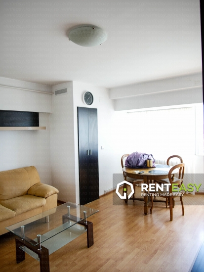 De inchiriat ! Apartament cu doua camere situat in zona Targu Cucu