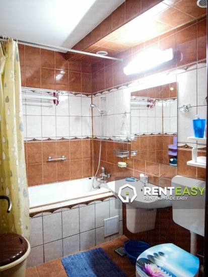 De inchiriat ! Apartament cu trei camere situat in zona Copou - Parc
